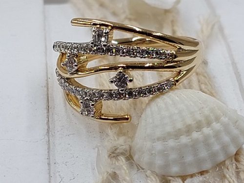 Aranyozott stílus, antiallergén cirkónia kristállyal díszített gyűrű 279